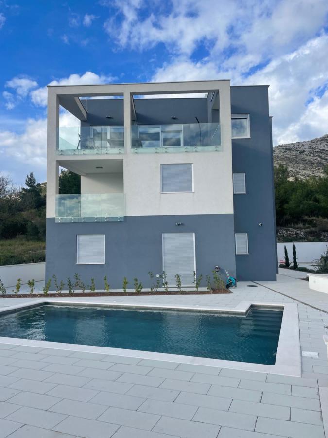 Villa Bofor 쿠치슈테 외부 사진